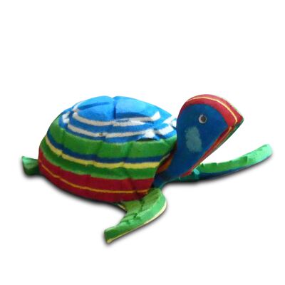Figura animal upcycling tortuga M hecha de chanclas
