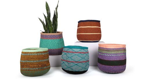 JUA: Nifty Knit: Small Planter or Storage