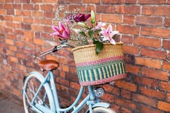 APANA : panier de vélo oblong à rayures roses et turquoise fabriqué à la main 6