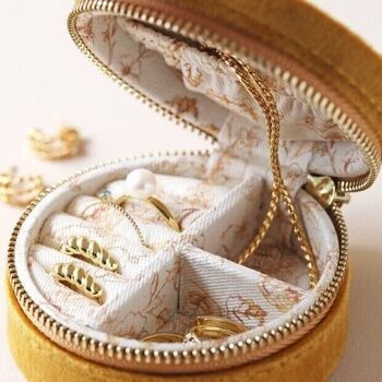 Boîte à bijoux ronde en velours moutarde avec doublure florale 2