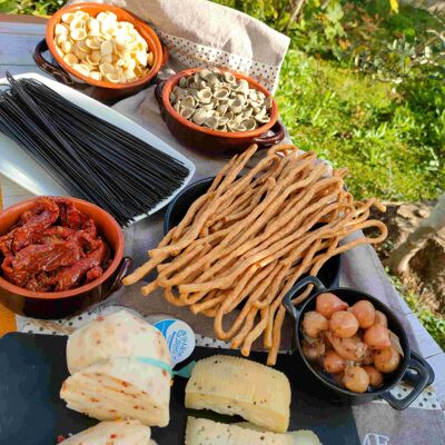 Basket of natural and organic Italian "PUGLIA" products