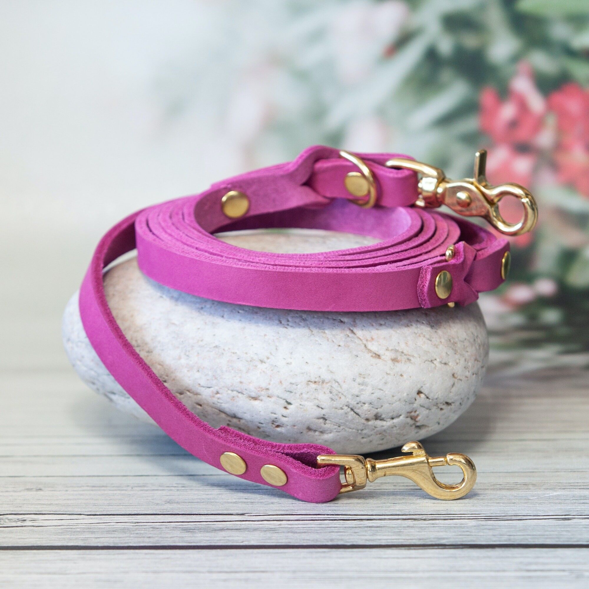 Pink leather shop dog leash