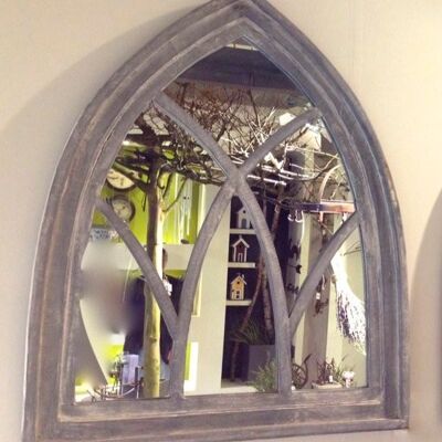 Spiegel als Fenster, Wandspiegel mit Holzrahmen, Spiegel in gothischer Form Grey
