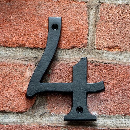 Stilvolle Hausnummer "4" aus schwarz lackiertem Eisen Zeiloses Design
