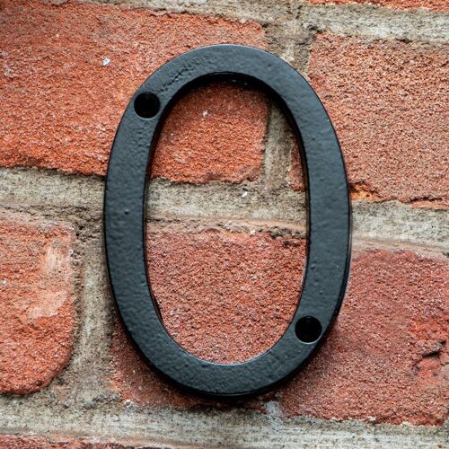 Stilvolle Hausnummer "0" aus schwarz lackiertem Eisen Zeiloses Design