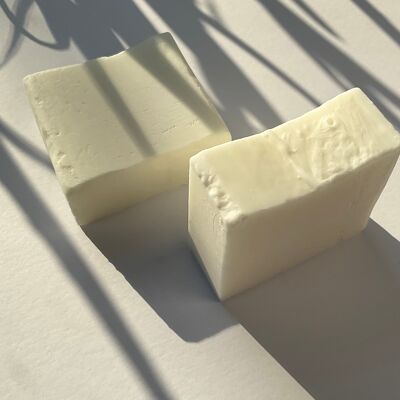 Mint and Cedarwood Solid Shampoo Bar