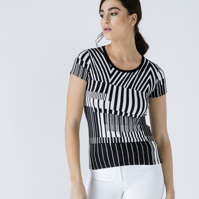 Short Sleeve Black and White Top