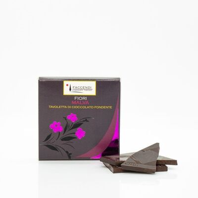 70 % dunkle Schokolade und Malvenblüten