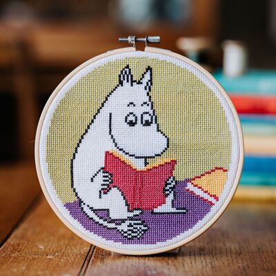 Moomin Cross Stitch Kit - Moomintroll Reading