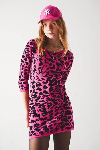 robe courte en maille fuchsia à imprimé léopard 5