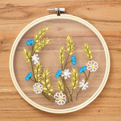 Rustic Floral Embroidery DIY Wall Hanging Kit, 18 cm Ø