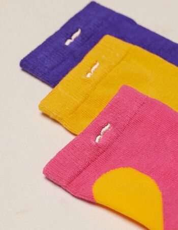 Pack de 3 chaussettes fantaisie coeur XL violet rose jaune 2