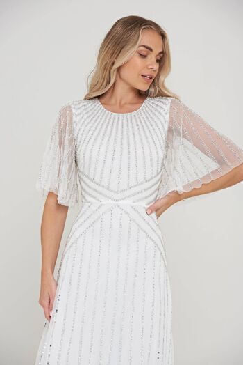 Robe longue blanche à ornements Evelyn 2