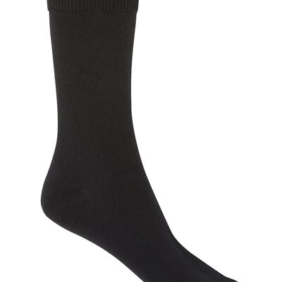 Short, plain mercerized wool socks