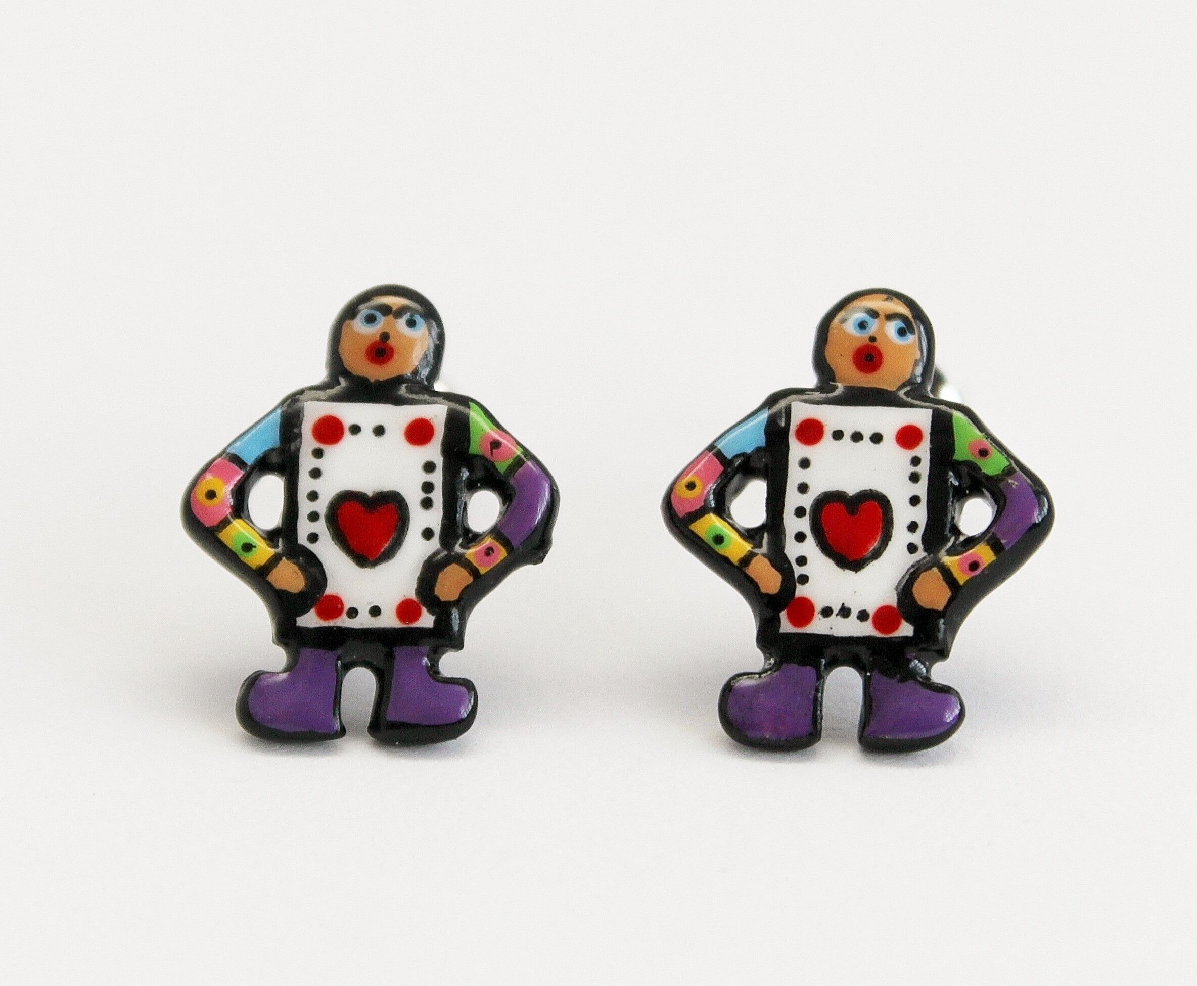 Pendiente as de corazones con chip