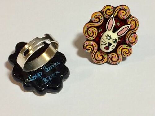 Bague lapin encadré rouge