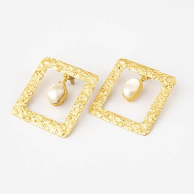 Dinara pearl earrings