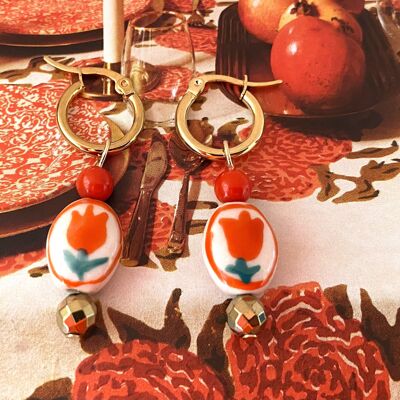 Earrings with ceramic bead red tulip