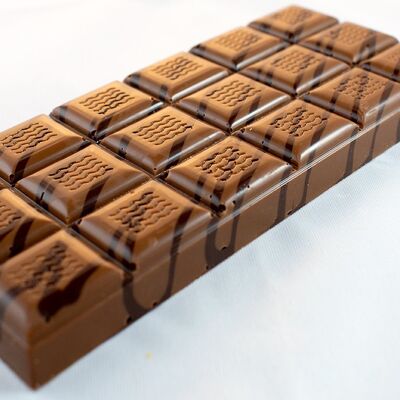 Milk chocolate bars 38% hazelnut almond praline 100g