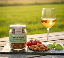 Cashew nuts tomato basil 90g