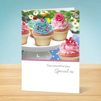 Les cupcakes de la carte d'anniversaire Write Thoughts