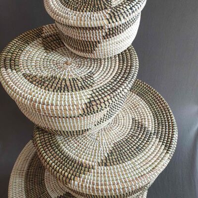 SET of 4 seagrass boho baskets, hand-woven