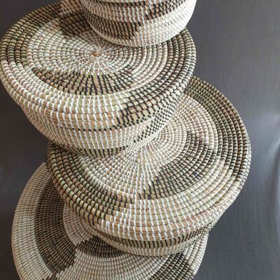 SET of 4 seagrass boho baskets, hand-woven