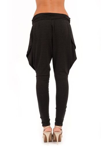 Pantalon style sarouel en jersey noir avec poches 2