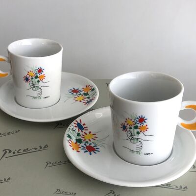 Set of 4 colored cups "Picasso flowers".