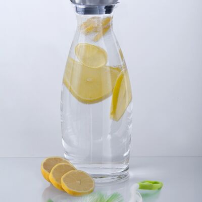 Modern glass carafe incl. dishwashing brush