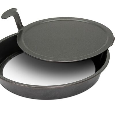 Baking pan with lifting base