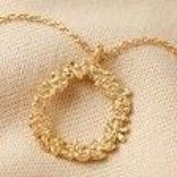 Collier pendentif halo floral en or 1