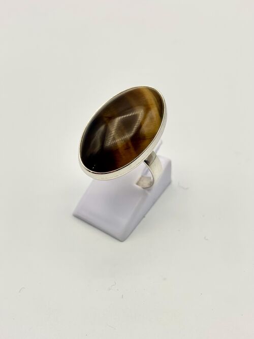 Silver ring with a 15x25mm Tigereye