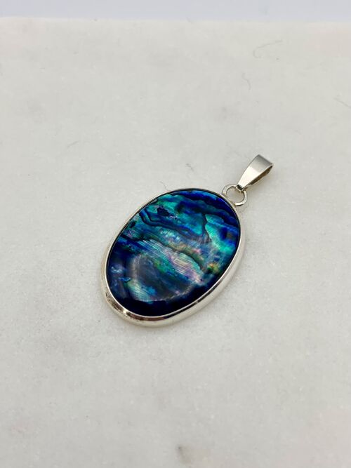 Silver pendant with a 18x25mm Paua Shell