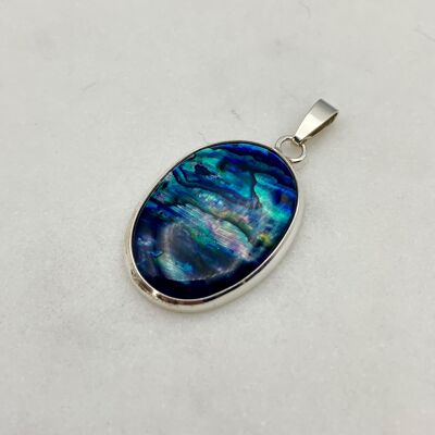 Silver pendant with a 18x25mm Paua Shell