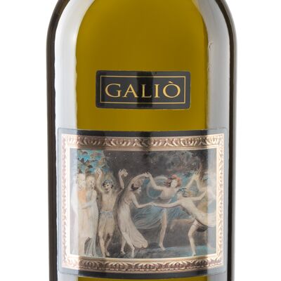 Vin blanc Galiò issu de raisins noirs Gaglioppo
