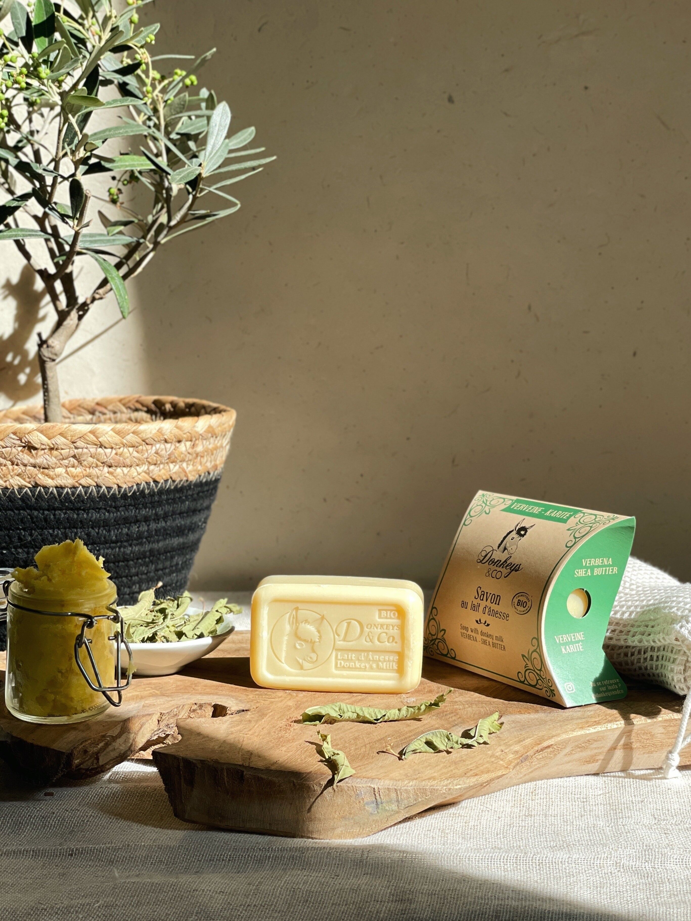 Bio-Eselsmilchseife mit Eisenkraut und Sheabutter, 100 g