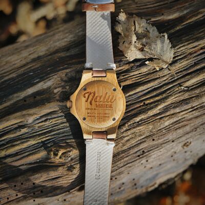 NALU Petite montre en bambou/bracelet en cuir par Treeless Products