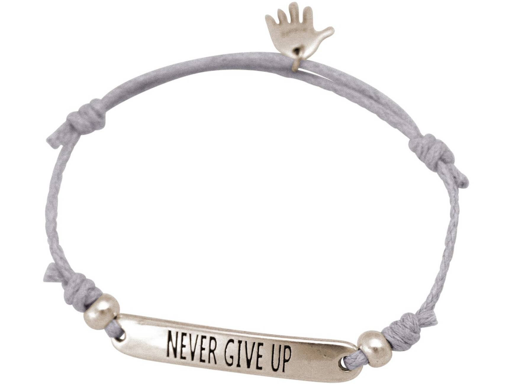 Bracciale nodo da donna Gemshine con incisione NEVER GIVE UP
