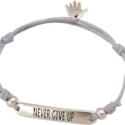 Gemshine Damen Knotenarmband mit Gravur NEVER GIVE UP