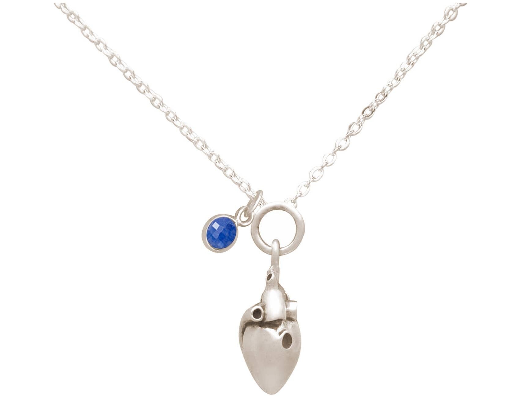 Gemshine Halskette 3-D anatomisches Herz SAPHIR für Doktor