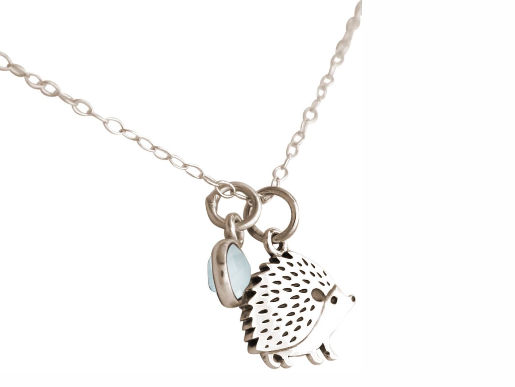 Collana Gemshine HEDGEHOG, bosco e riccio con calcedonio