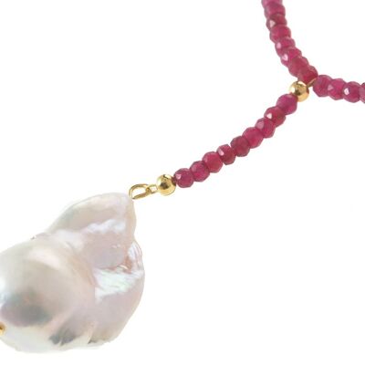 Gemshine Y necklace with ruby gemstones and baroque