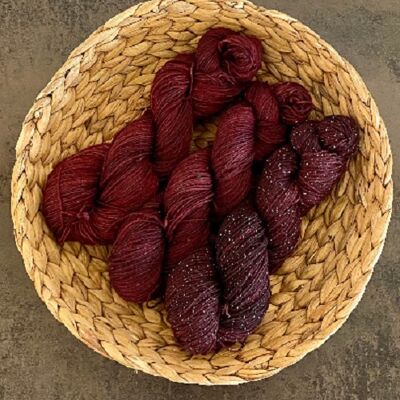 DARK RED, hand-dyed wool, hand-dyed yarn, different types of wool, dyed with acid dyes