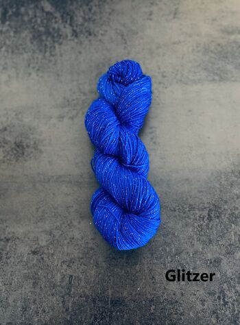 AZURA/ BLEU, laine teinte à la main, fil teint à la main, différents types de laine, laine de chaussette/ mérinos, teint avec des colorants acides 3