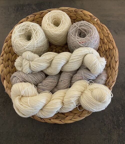 NATUR, Ungefärbte Wolle, verschiedene Wollarten, Sockenwolle/ Merino/ Bambus/ Glitzer/ Tweed