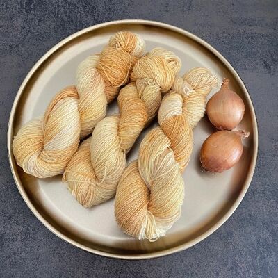 ONION, plant-dyed sock yarn, without chemicals, dyed with onion skins