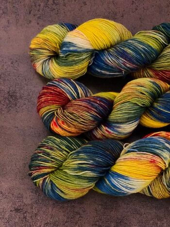 LOTUS égyptien, Hand Dyed SocksWool, Hand Dyed Yarn, teint avec des colorants acides 2