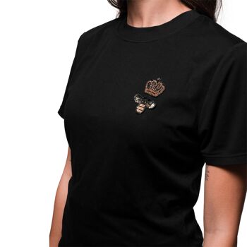 T-shirt brodé à la main d'Artemis 3