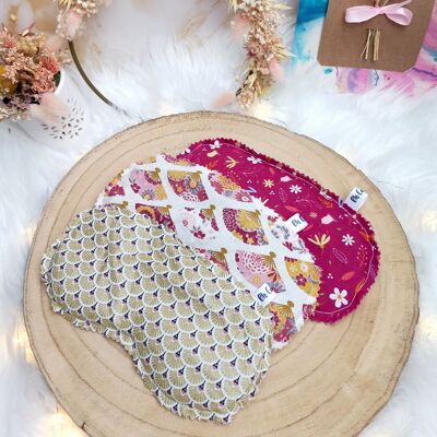 Relaxing eye mask with organic flax seeds